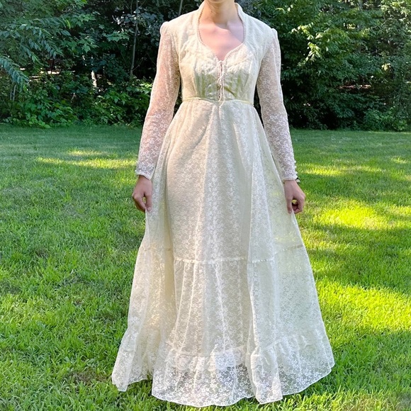 Gunne Sax Romantic Cream Lace Long Dress, S. - Picture 2 of 16